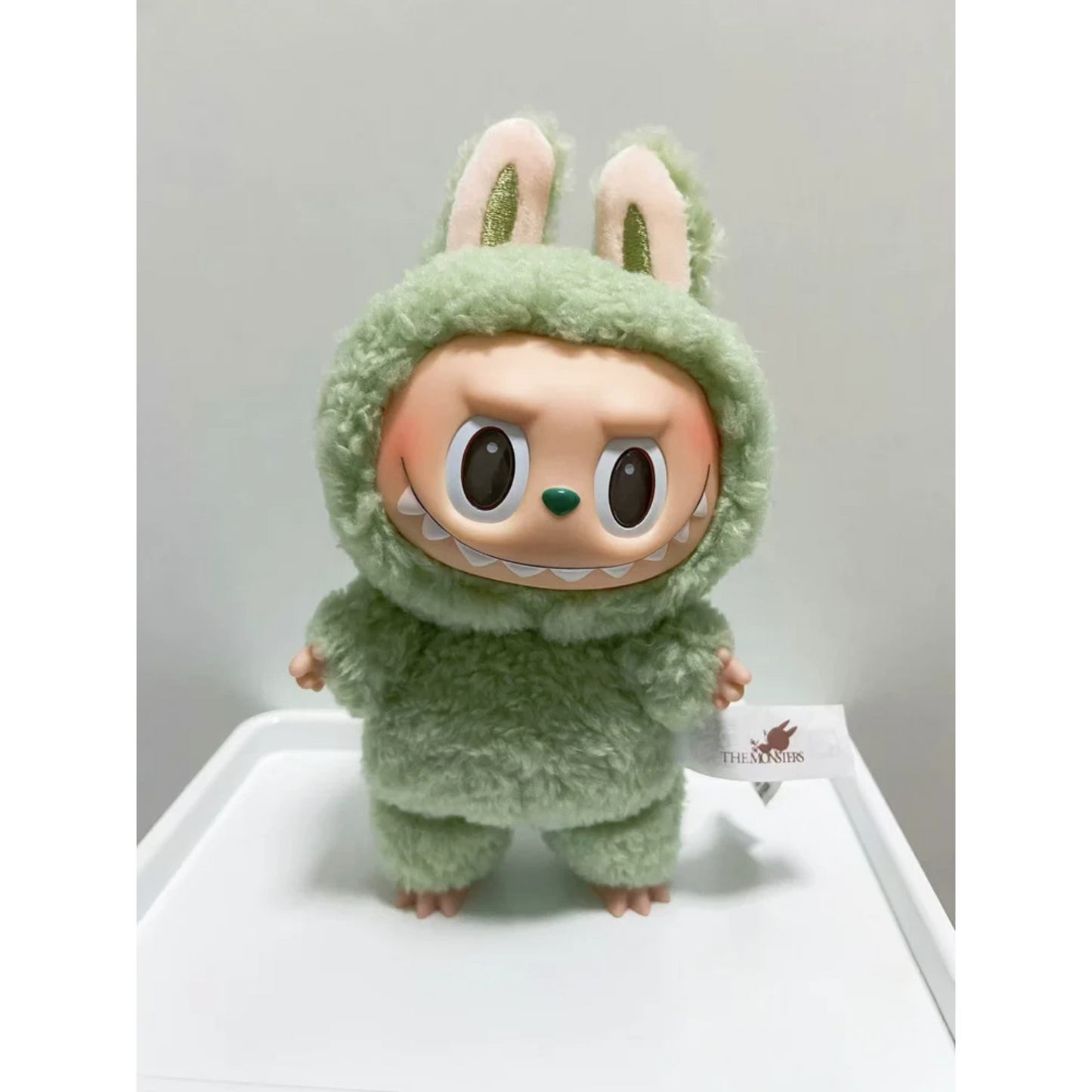 POP MART Labubu “Green Grape” Plush Keychain – The Monsters Series Vol. 1 (Exciting Macarons)